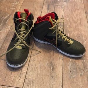 Fresh Nike Basketball Shoes Men’s size 9